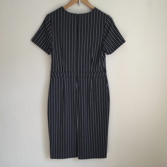 BANANA Republic Dress Size 10 Black Pin Striped Short Sleeve Midi - Picture 4 of 6